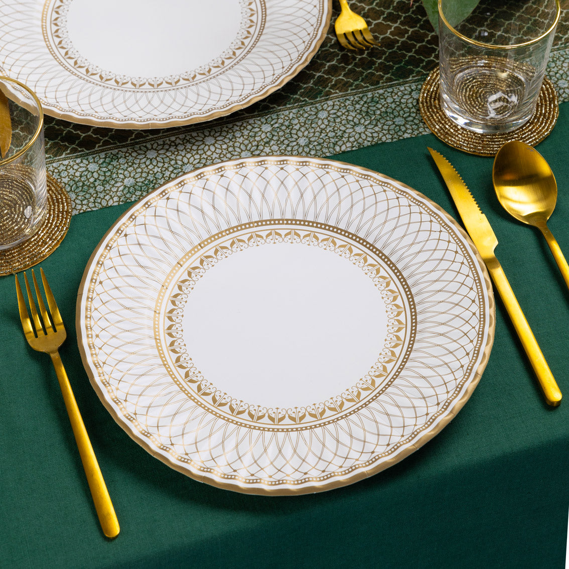 Gold Large Paper Plates - 24 Pack